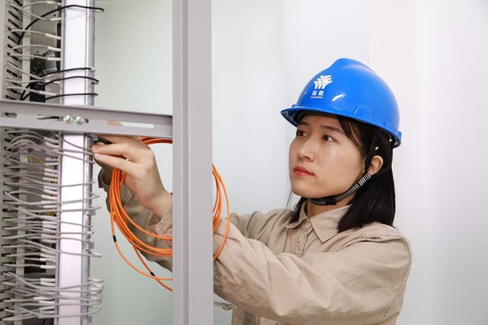 韩舒在工作中。受访者供图