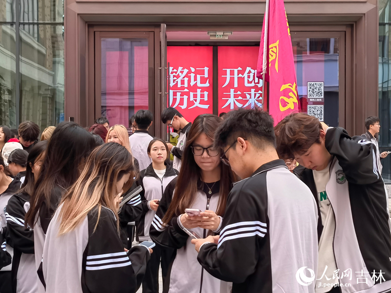 “行走的思政课”圆满收官。人民网记者 马俊华摄